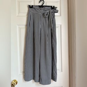 Zara Gingham blue & white. Cropped. Wide leg, high waisted pants. Size S